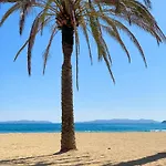 Apartment Select'sohome - Pour 4 Personnes Proche Des Commerces Et De La Avec Parking Prive ! - Cap Azur Le Lavandou